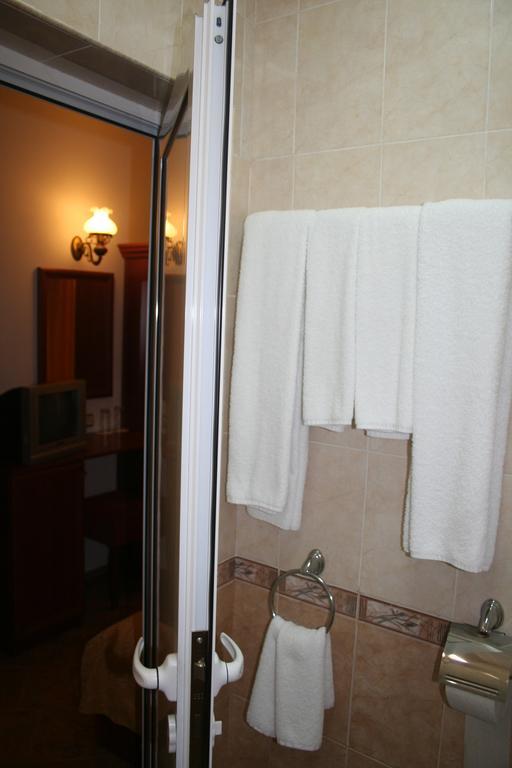 Hotel Todorova House Zlatograd Esterno foto