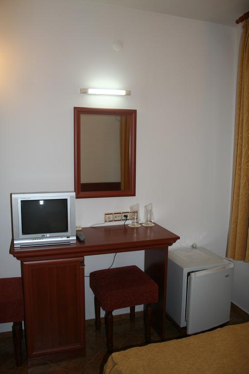 Hotel Todorova House Zlatograd Esterno foto