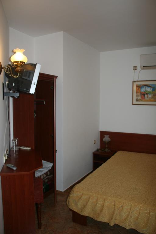 Hotel Todorova House Zlatograd Esterno foto